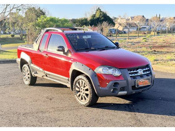 FIAT STRADA 1.8 MPI ADVENTURE CE 16V FLEX 2P MANUAL FIAT STRADA 1.8 MPI ADVENTURE CE 16V FLEX 2P MANUAL